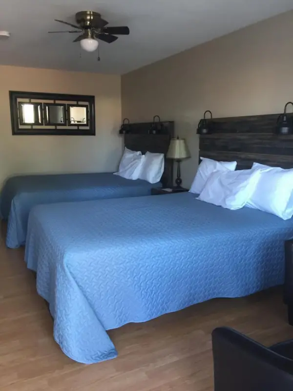 Kacee's Northern Suites 6