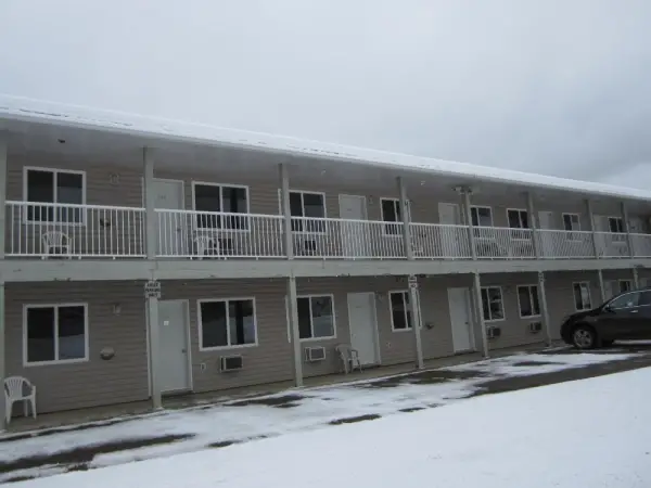 Kacee's Northern Suites 7
